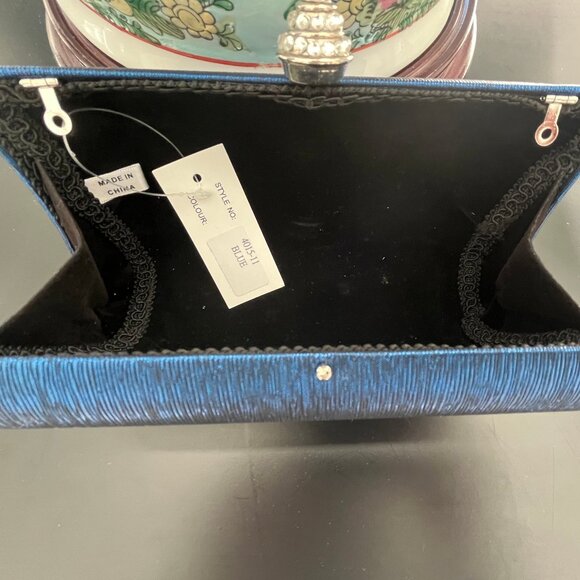 Shimmer Clutch Purse with Rhinestone Clasp - Picture 4 of 5